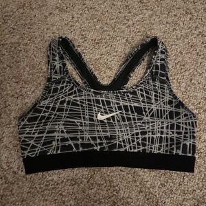 Nike Black and White Patterned Sports Bra